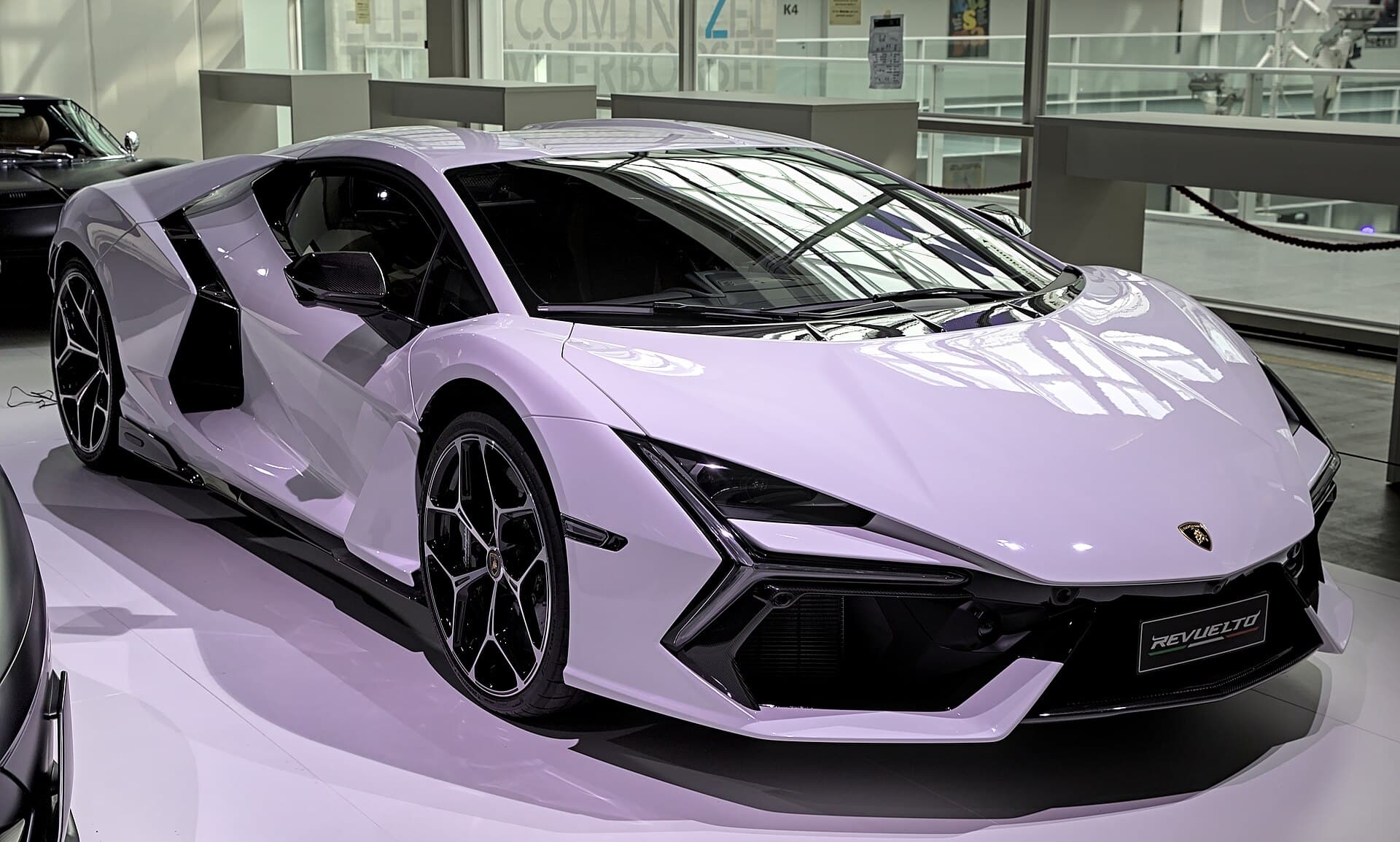 Lamborghini Revuelto — Langzeitmiete